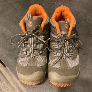 Merrell hiking boots kids size 12
